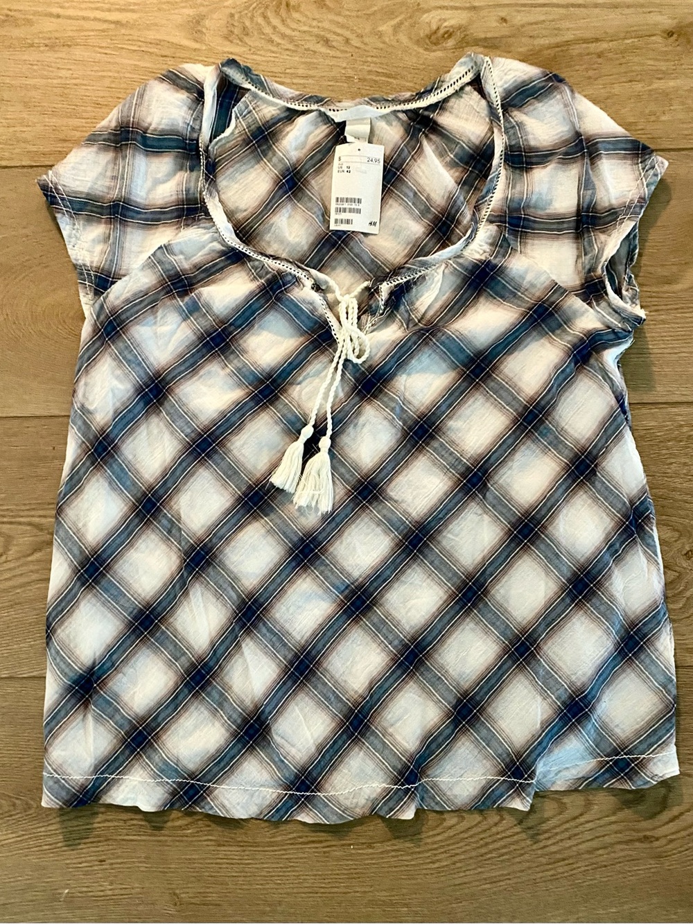 Plaid Tie-Front Short-Sleeve Blouse (Blue, grey and White)